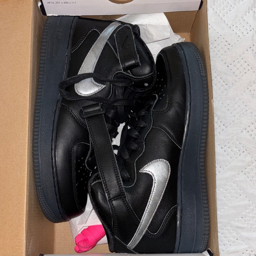 Nike Air Force 1 mid Black and Silver Sneakers